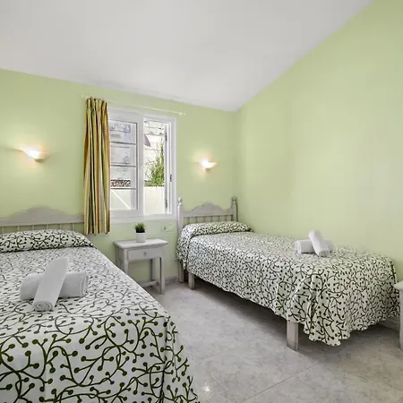 Galdana Palms 2 فيريريس